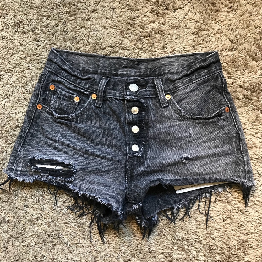 Levi Jorts